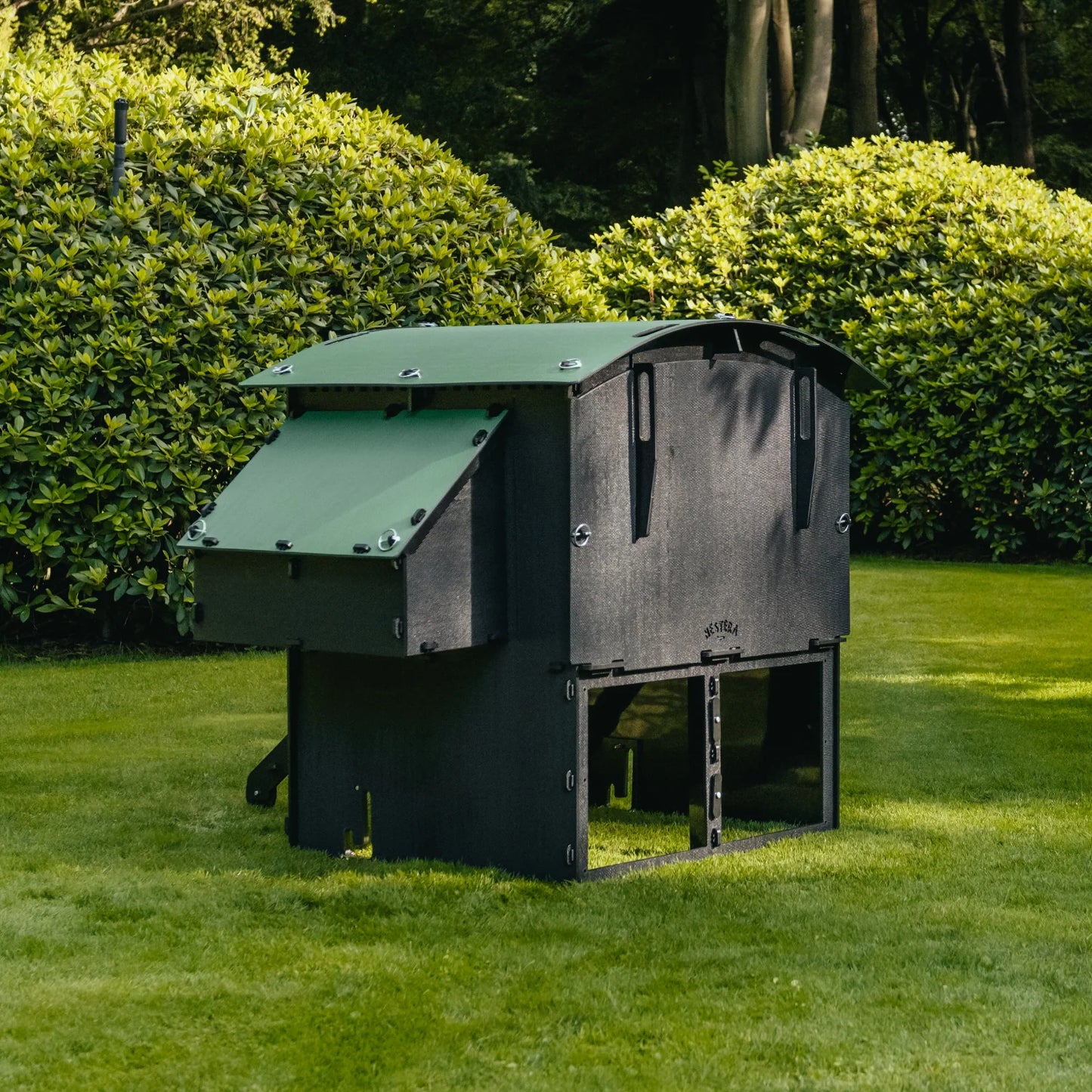 Nestera Chicken Coop Penthouse House Raised - Large