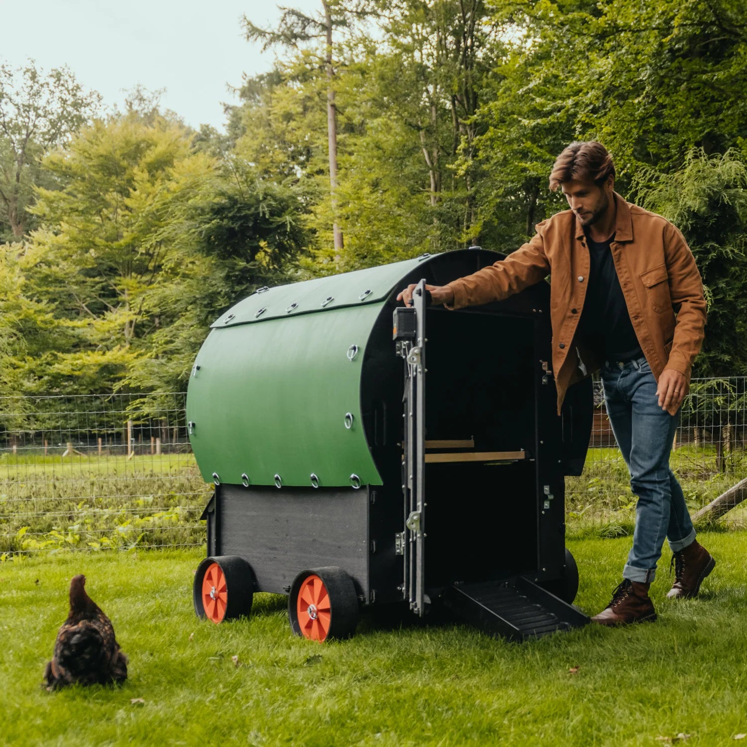 Nestera Chicken Wagon Coop