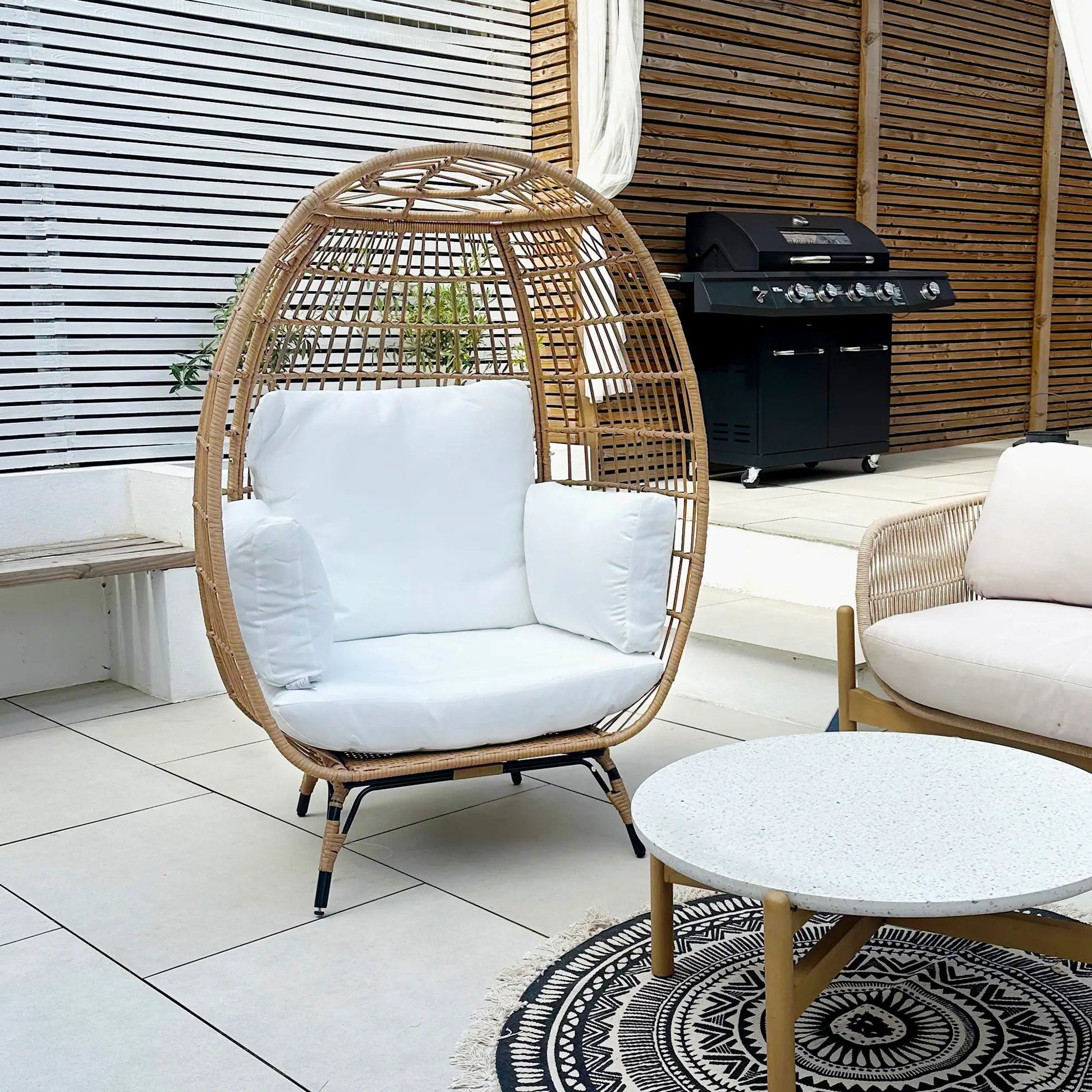 Outsunny Rattan Egg Chair with Cushions and Pillows, Khaki