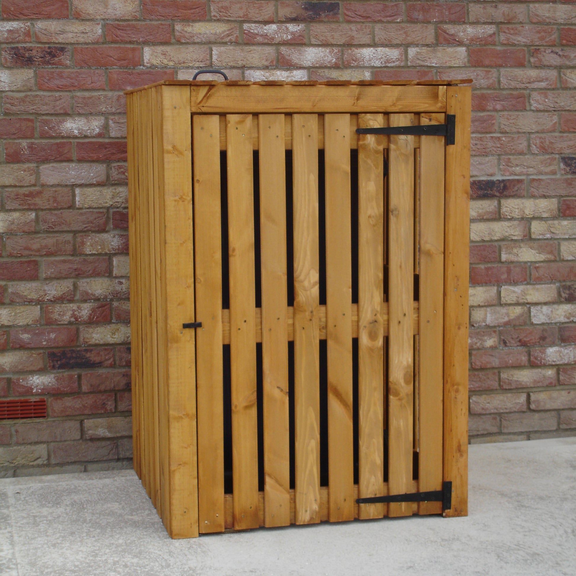 Shire Wheelie Bin Storage Store WHEE0101DSL-1AA